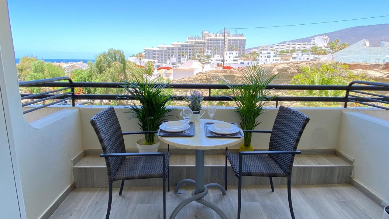 Enjoy A Sunny Apartment With Pool Next To The Sea 아데제 외부 사진